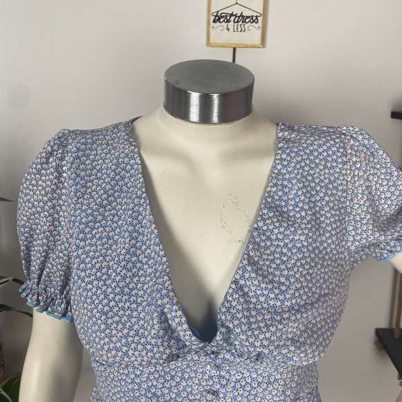 Princess Polly Light Blue Ditsy Floral Print Blouse - Picture 2 of 6